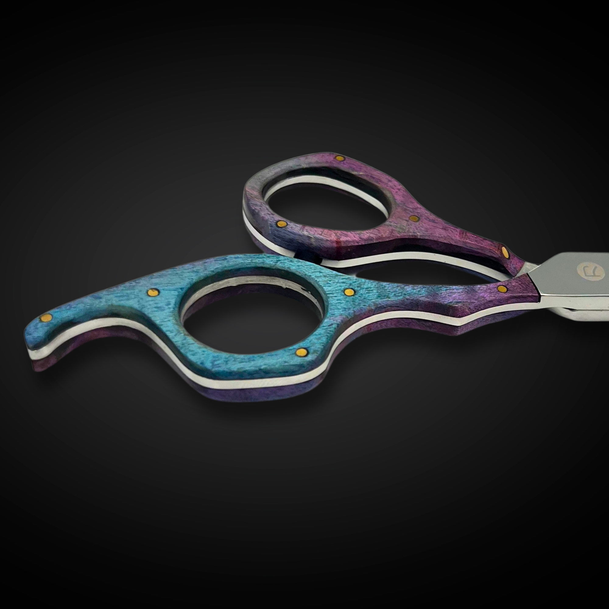 Saki Kigumi Wood and Steel Hair Cutting Shears - Open Box