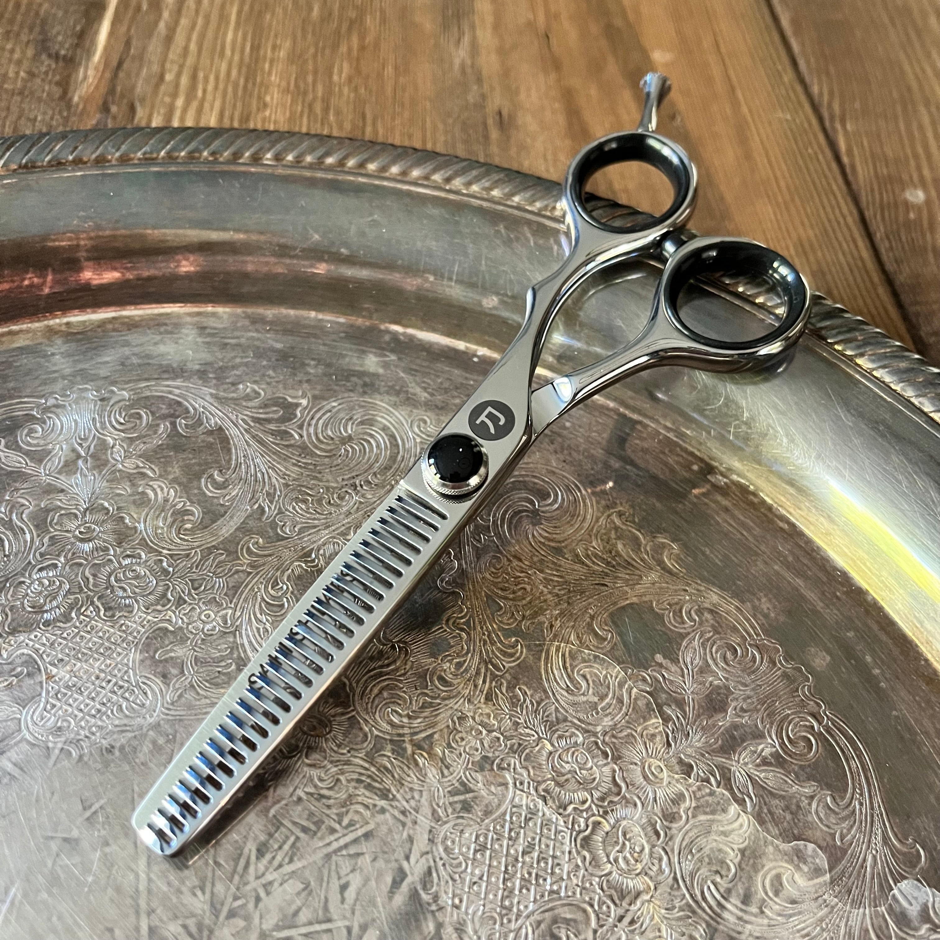 Makoto Student Hair Thinning Shears - Open Box