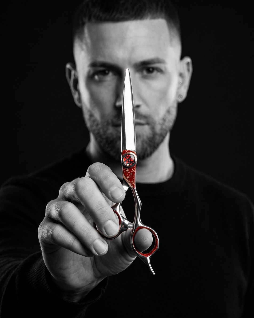 Saki 6.0" Hand Painted Cobalt Alloy Hair Cutting Shears (Red/Blue)