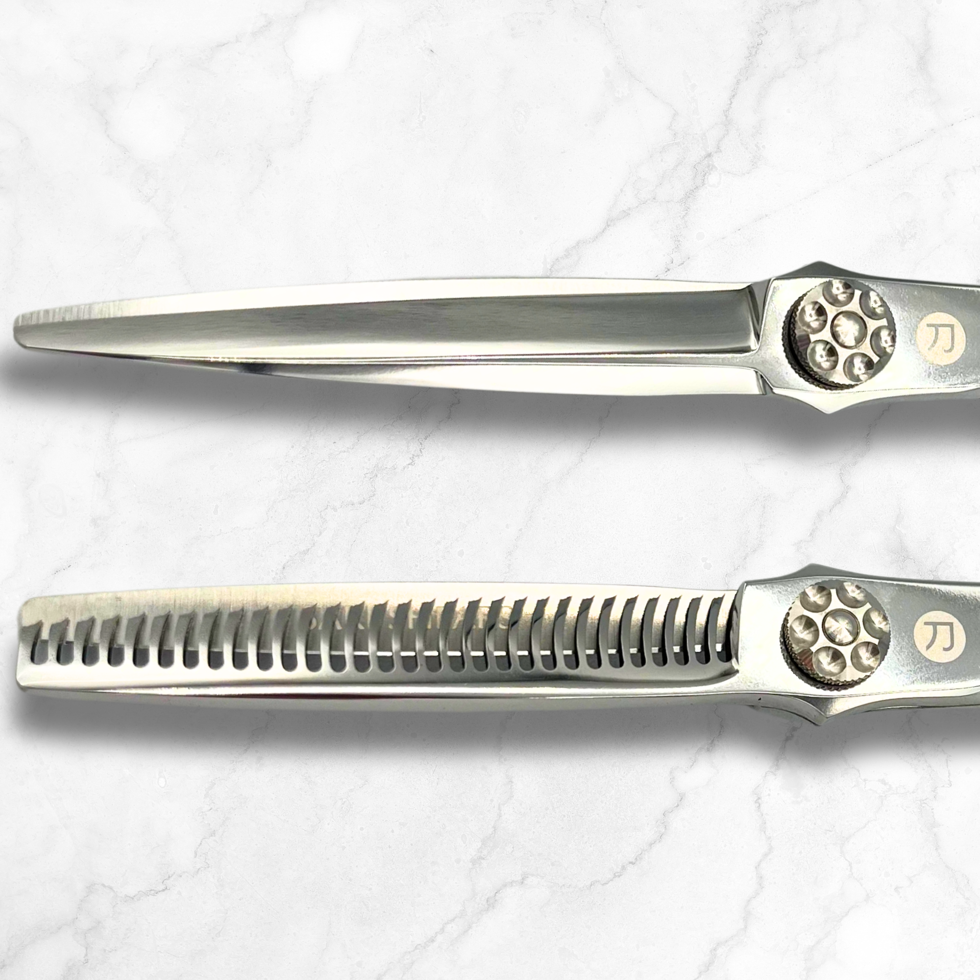 VG10 cobalt steel blades on Saki professional hair cutting shears